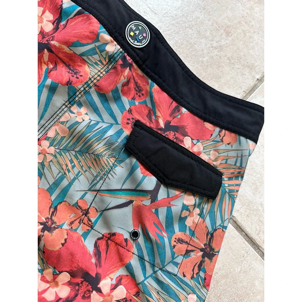 SALE -‎ 3/$25 Maui And Sons Men's Swim Trunks Size 34.           *120
